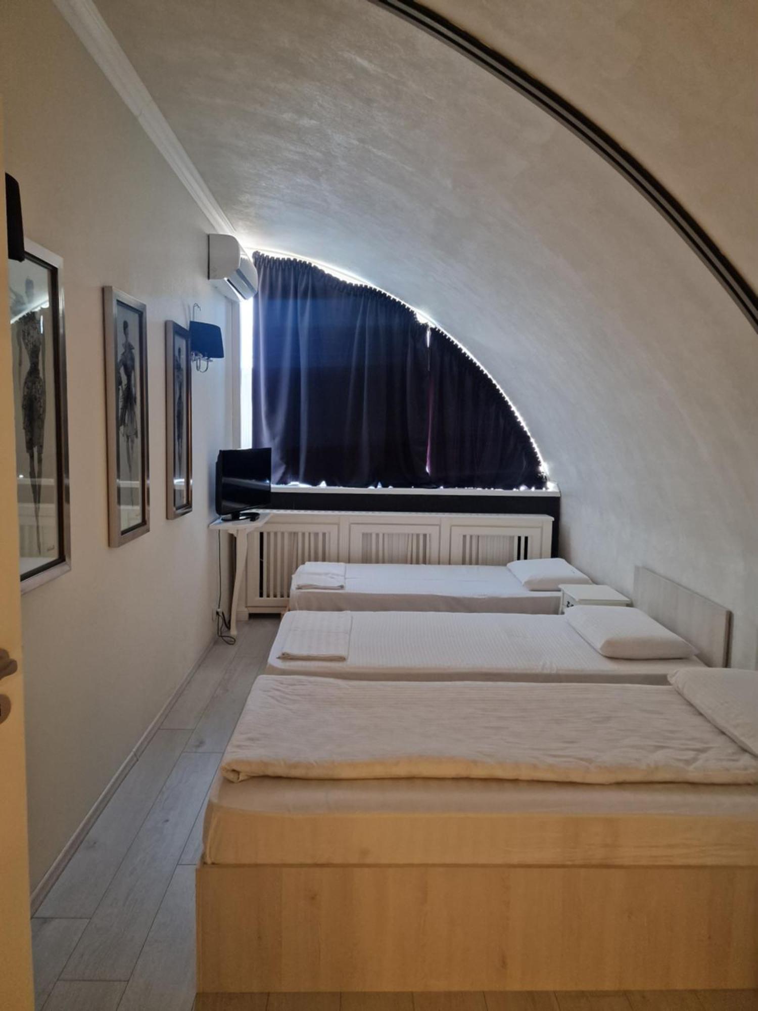 Hotel Jolie Apartments Galaţi Habitación foto
